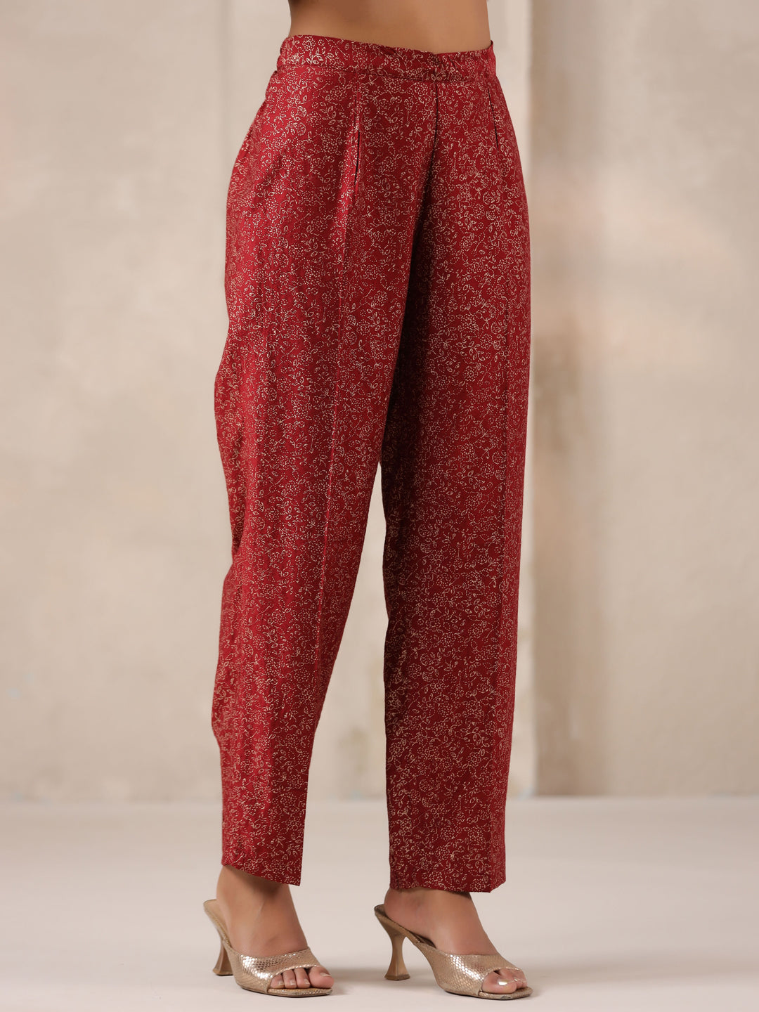 Span Burgundy V Neck VIsocse Cord Set