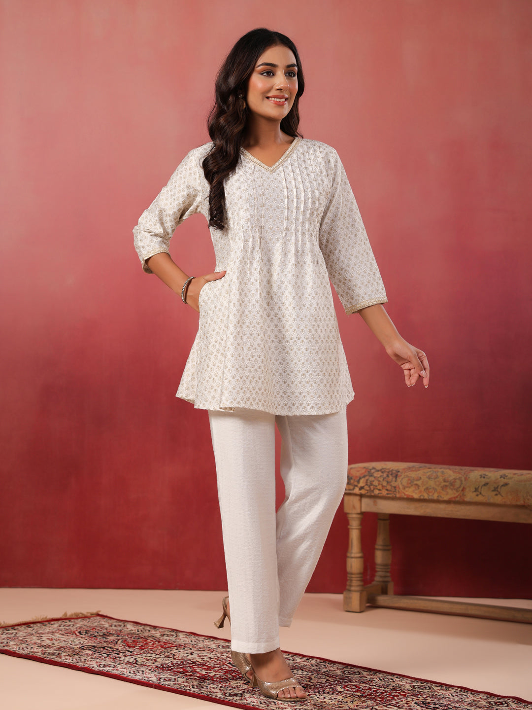 Span White V Neck Viscose Short Kurta