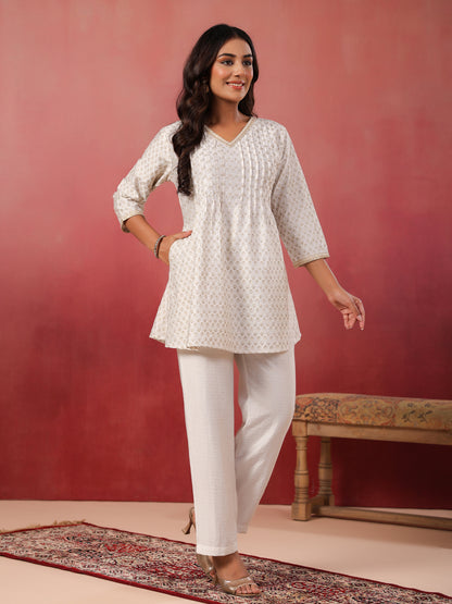 Span White V Neck Viscose Short Kurta