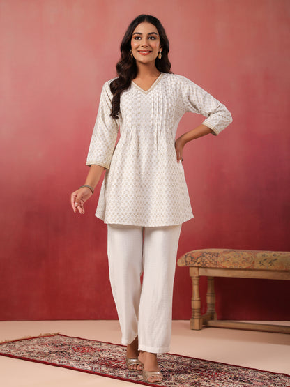 Span White V Neck Viscose Short Kurta