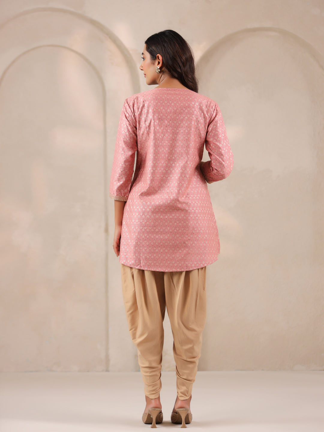Span Pink V Neck Viscose Short Kurta