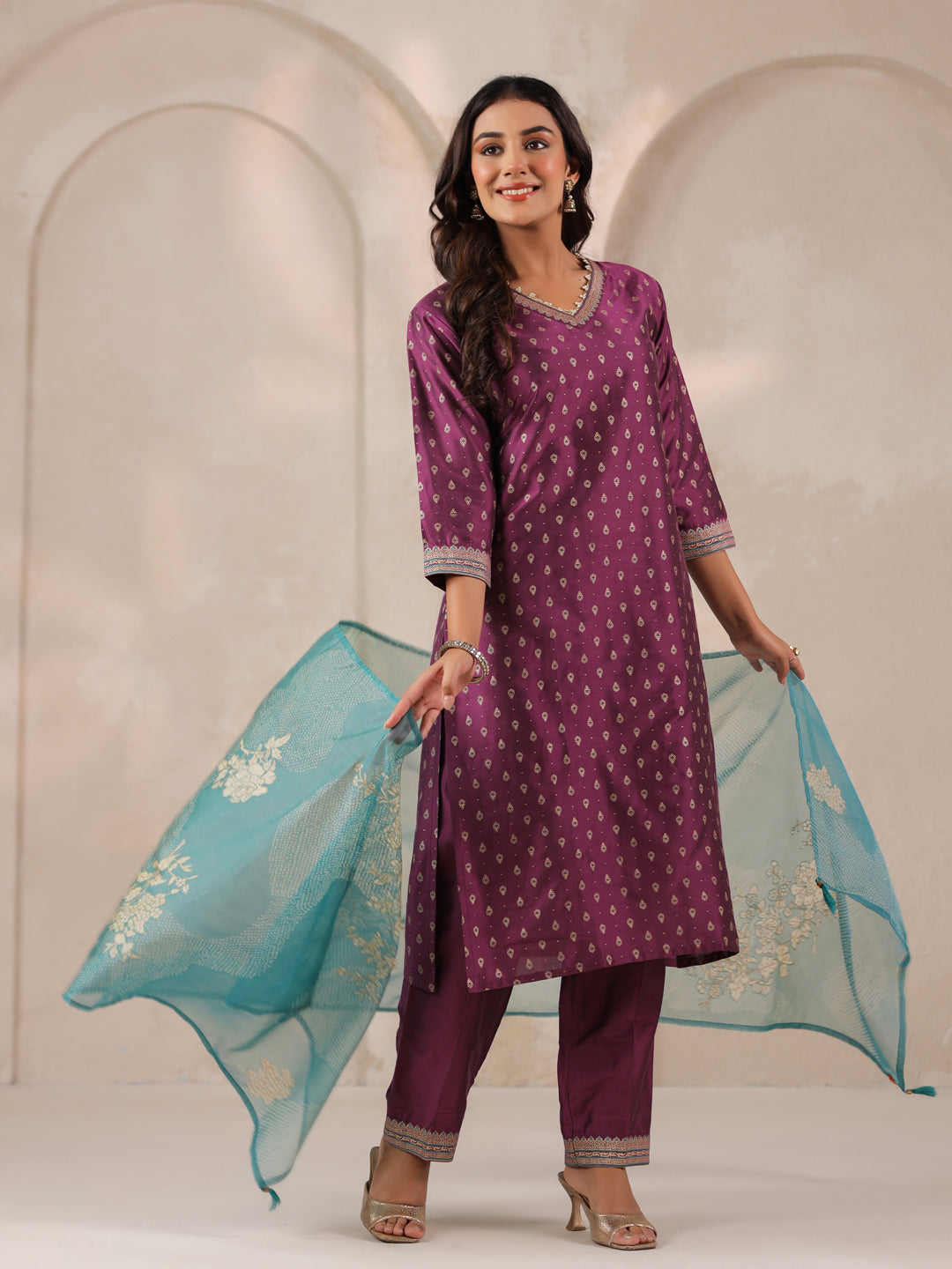Span Purple V Neck Silk Kurta