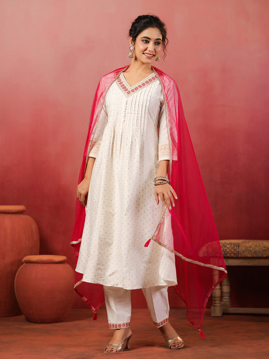 Span White V Neck Silk Kurta Set with Dupatta