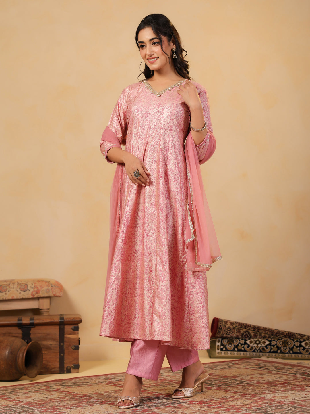 Span Pink V Neck Viscose Kurta Set with Dupatta