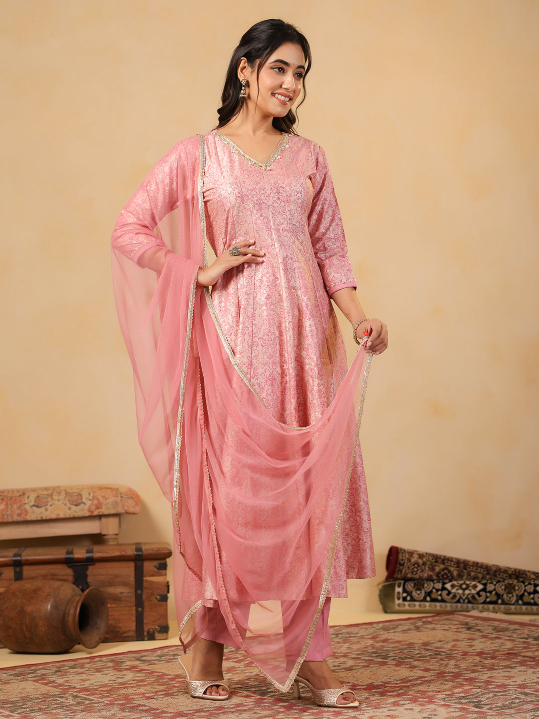 Span Pink V Neck Viscose Kurta Set with Dupatta