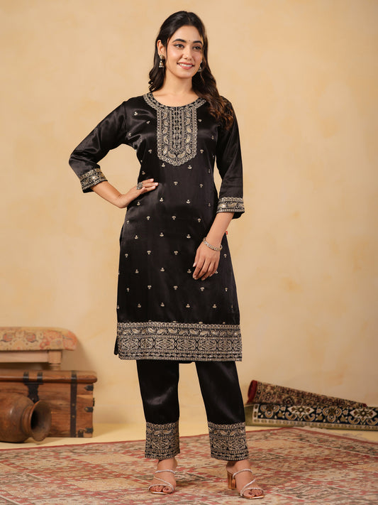 Span Black Round Neck Gazi Silk