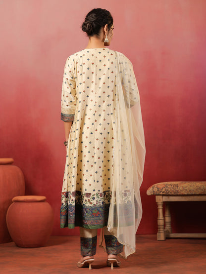 Span Ivory V Neck Silk  Kurta Set with Dupatta