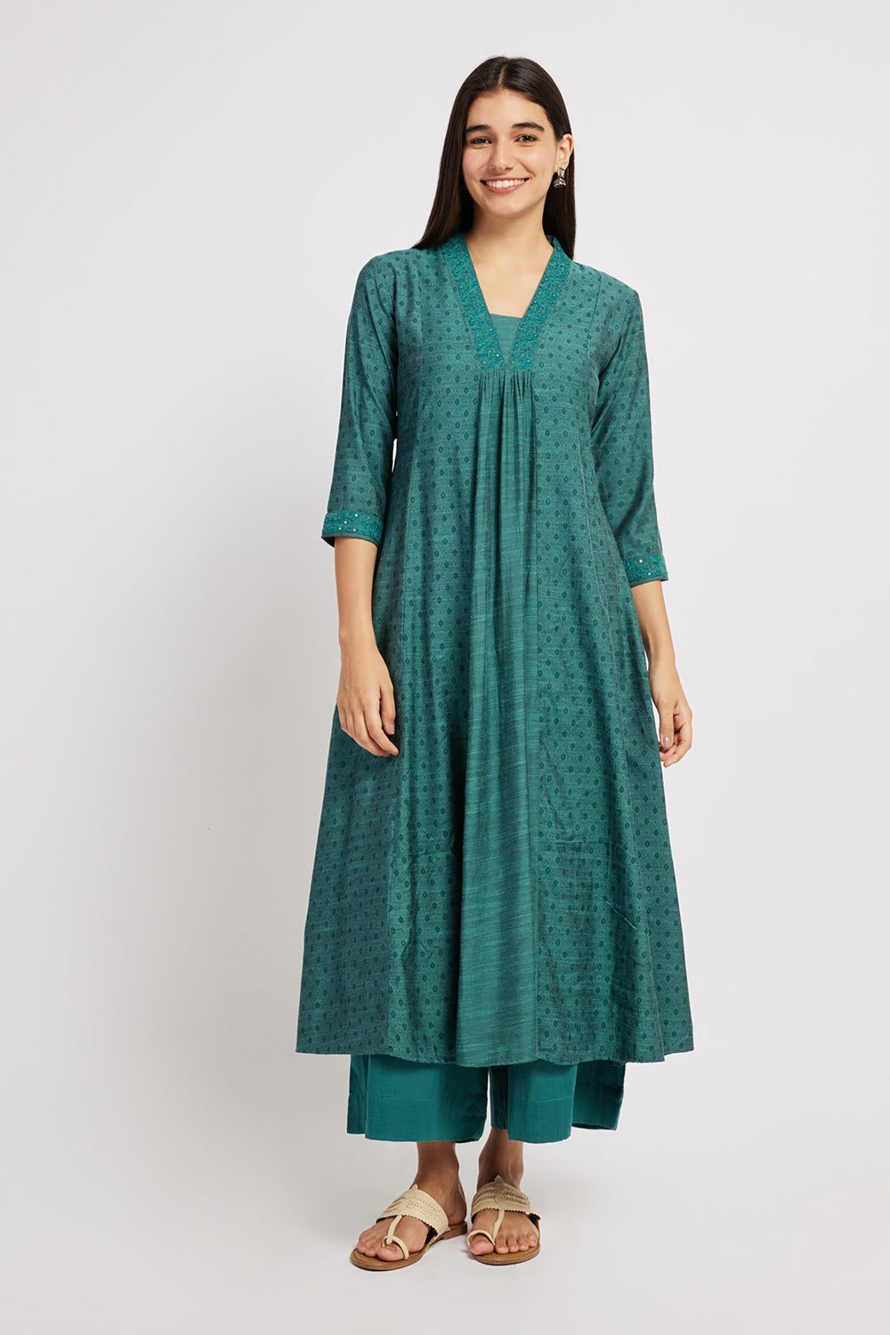 Span Green Deep V Rayon Kurta