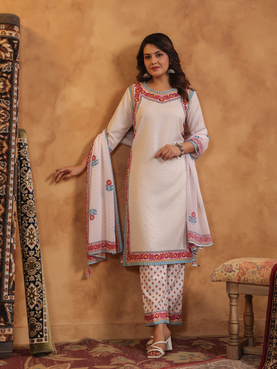 Ivory Round Neck Viscose Kurta Set with Dupatta